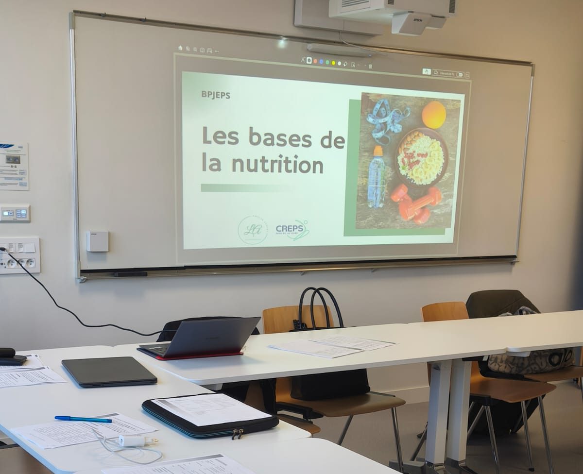 Atelier nutrition et bien-être animé par Amélia Lemire au CREPS